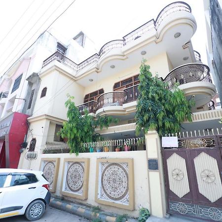 Kapoor Sahab Homestay : It'S A Home Away From Home. Varanasi Exterior photo