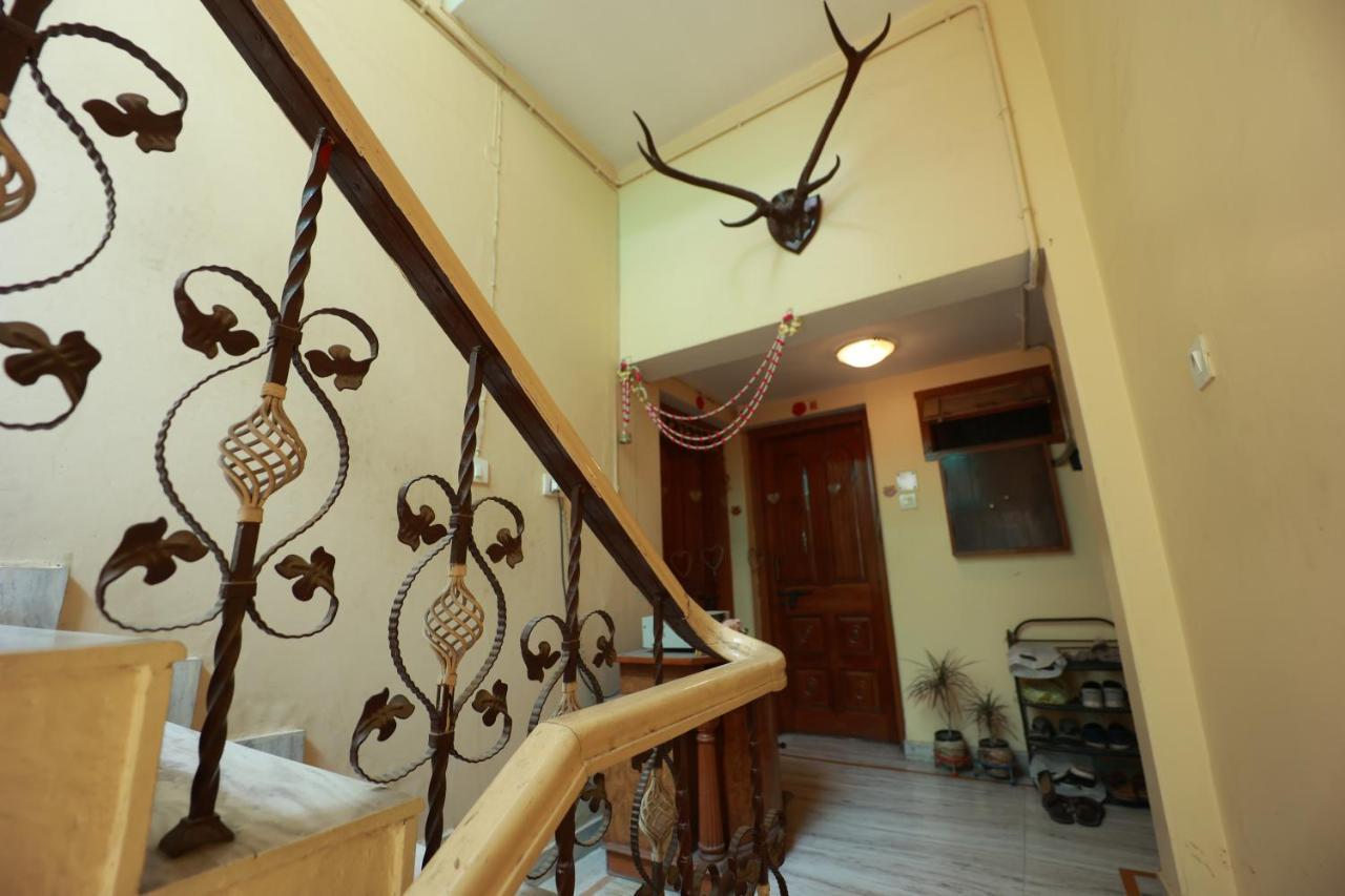 Kapoor Sahab Homestay : It'S A Home Away From Home. Varanasi Exterior photo